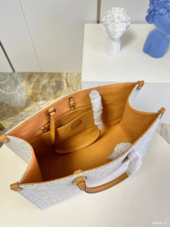 WIS ONTHEGO GM VUITTON LOUIS 0707